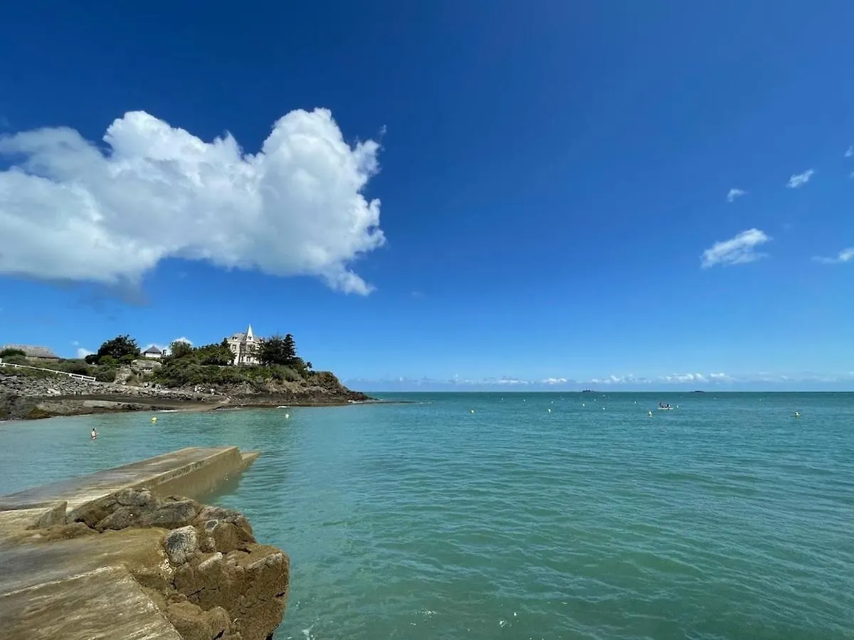 Semesterbostad La Maison De La Plage-A 2 Pas De La Plage Du Casino Saint-Quay-Portrieux Frankrike
